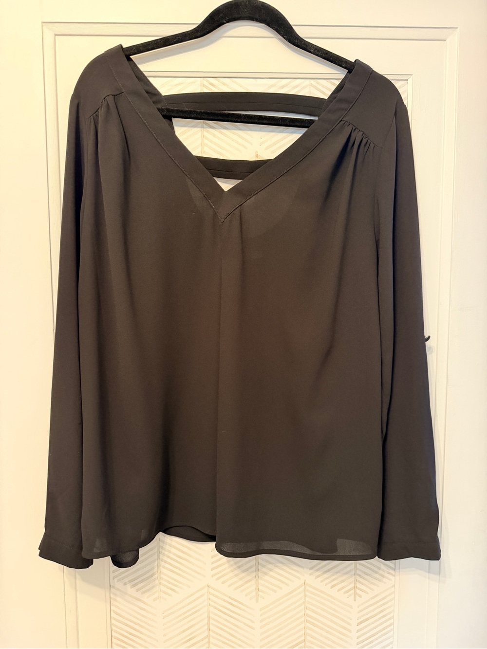 41 Hawthorn Black V-Neck Long Sleeve Blouse